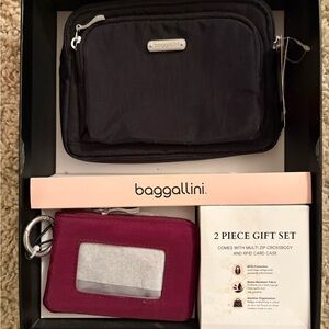 Baggallini two-piece gift set, NWT, perfect for Xmas gift